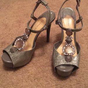 Gianni Bini sparkly bedazzled heels